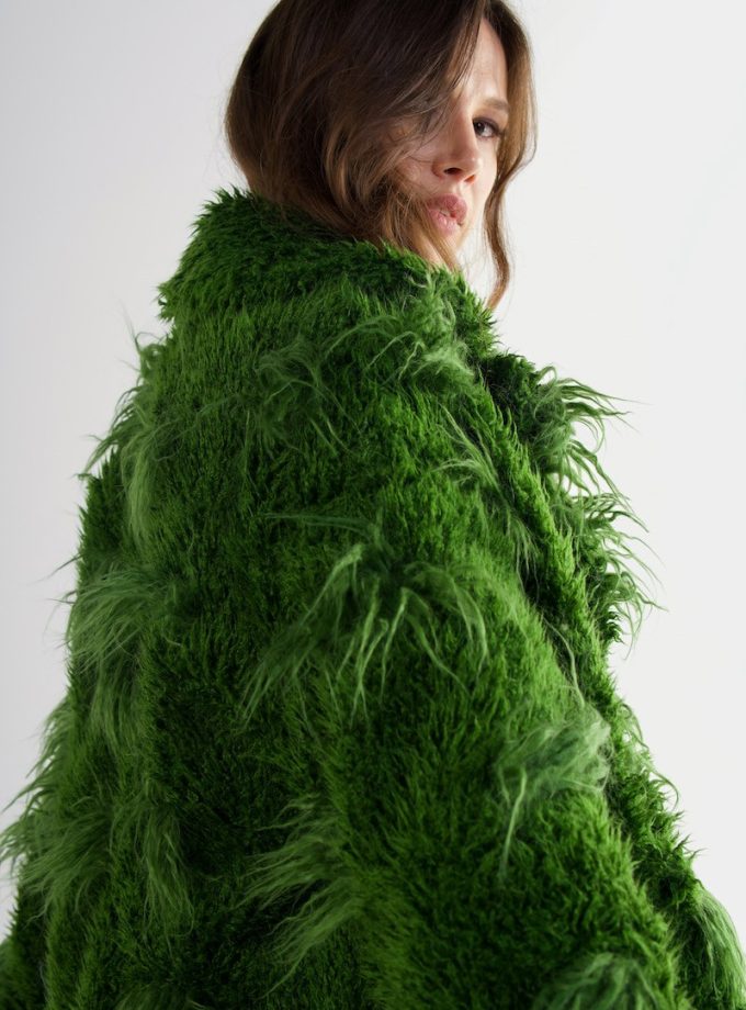 GREEN LLAMA faux fur jacket