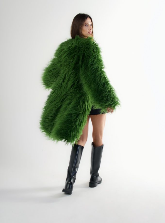 LIKE A DIVA green faux fur coat