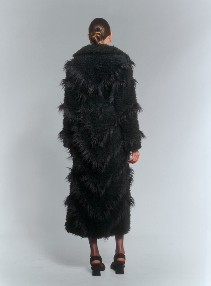 IT GIRL black faux fur coat